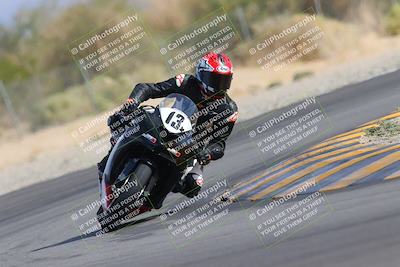 media/Nov-05-2022-SoCal Trackdays (Sat) [[f8d9b725ab]]/Turn 2 (1120am)/